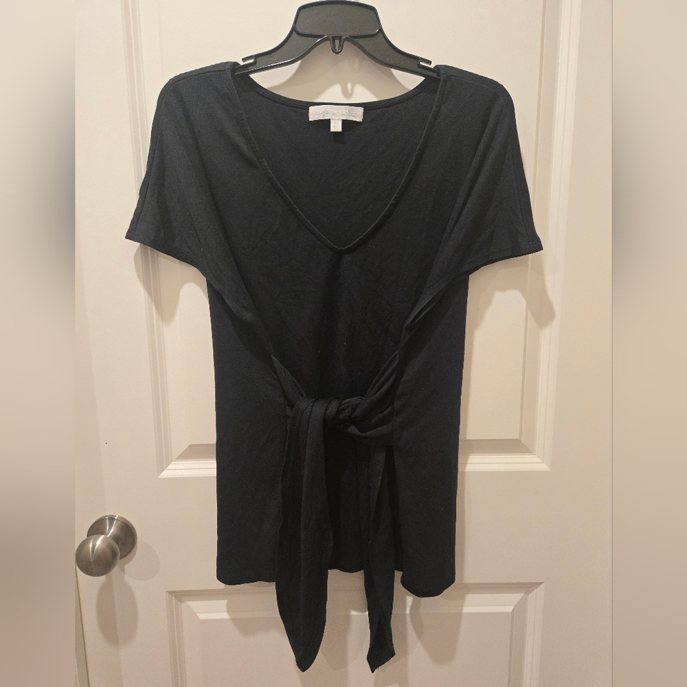 Adyson Parker Black V-Neck Tie-Front Women's Top Size XL